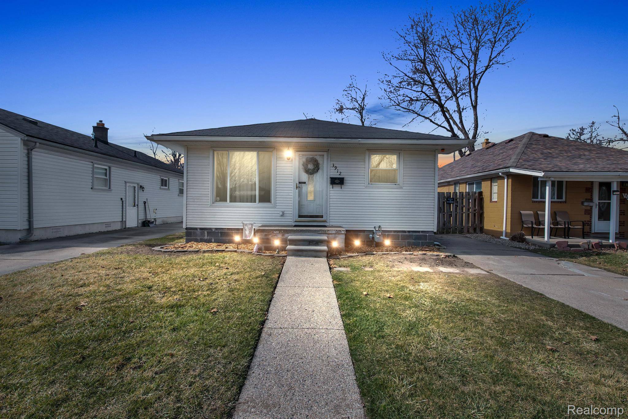 Dearborn Heights, MI 48125,3912 ZIEGLER ST