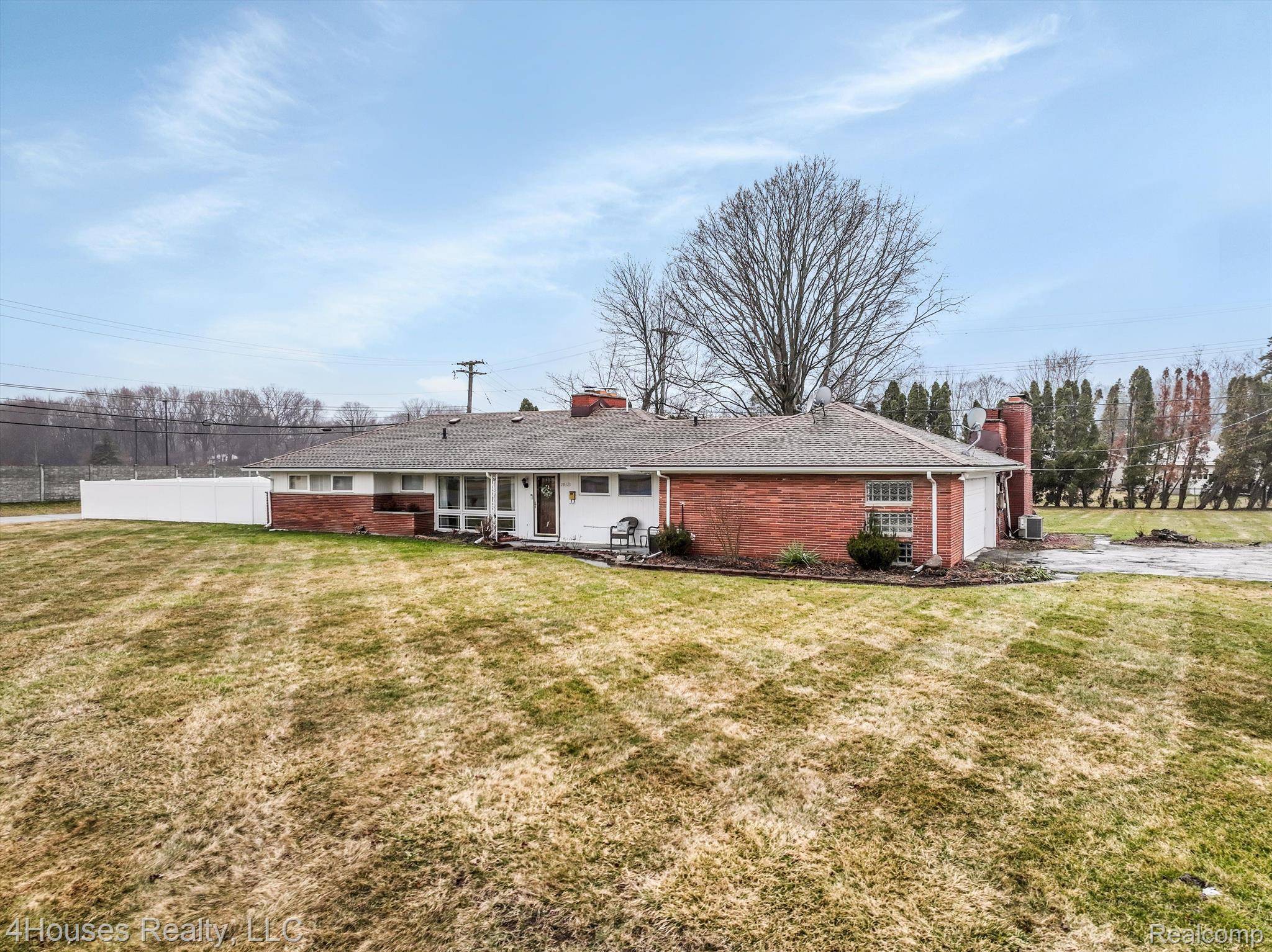 Southfield, MI 48076,29325 BERMUDA LN