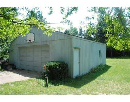 MI 48176,1699 Willis