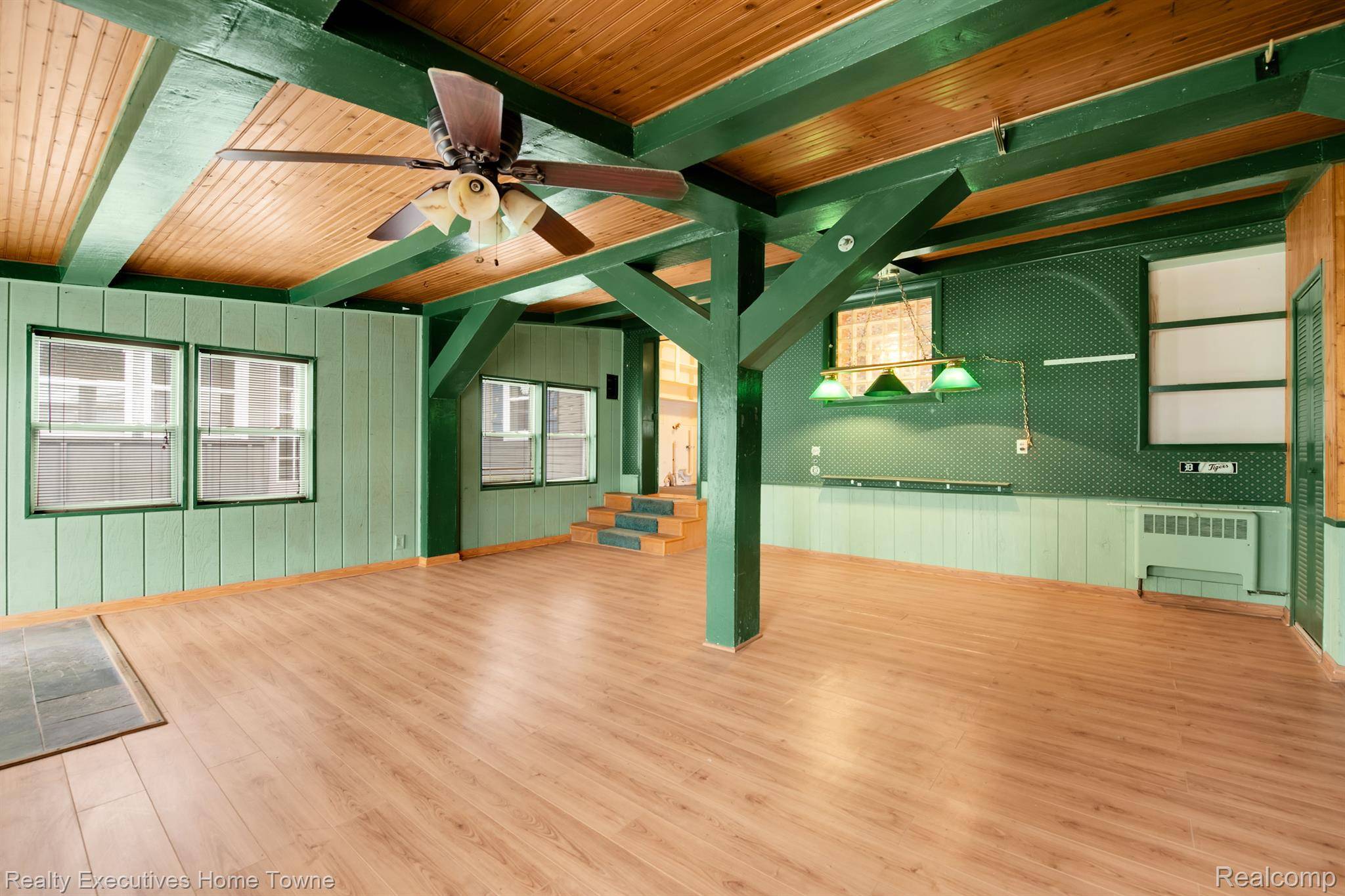 Fort Gratiot, MI 48059,5521 LAKESHORE RD