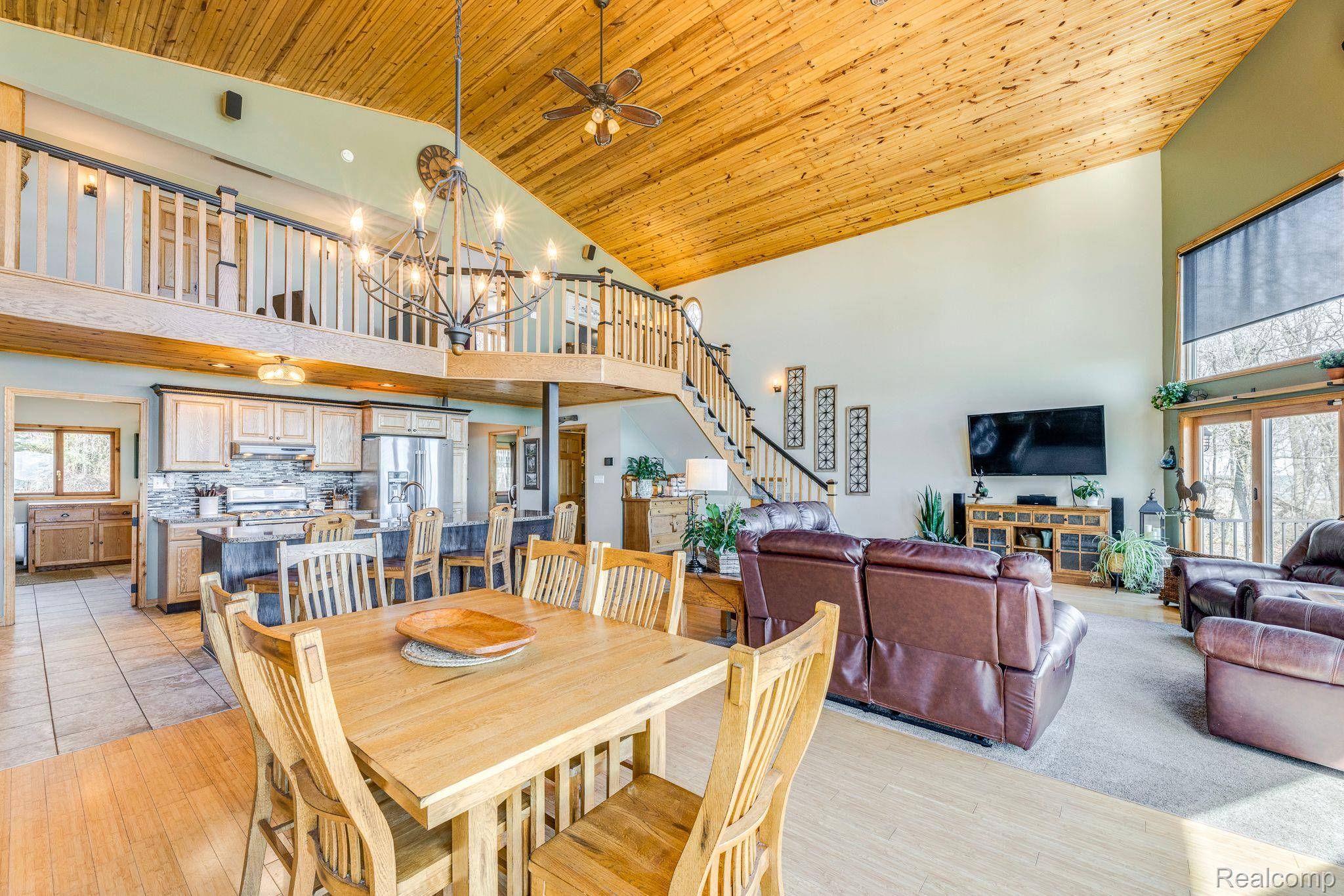 Harbor Beach, MI 48441,1083 S LAKESHORE RD