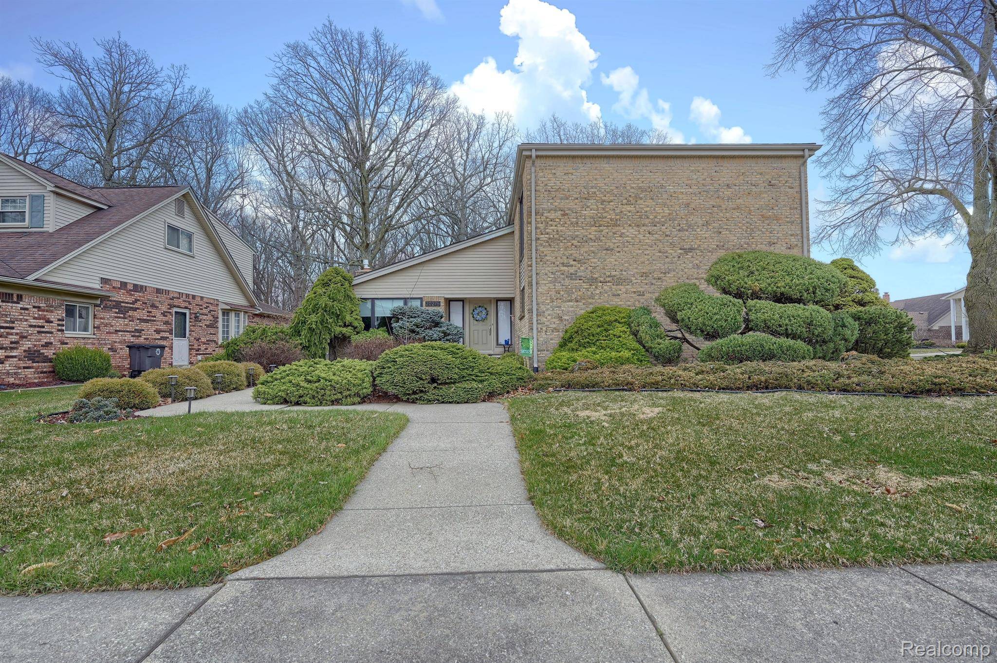 Riverview, MI 48193,20275 WELLESLEY ST