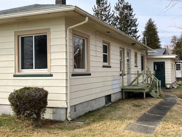 Harbor Beach, MI 48441,1439 LAKESIDE DR