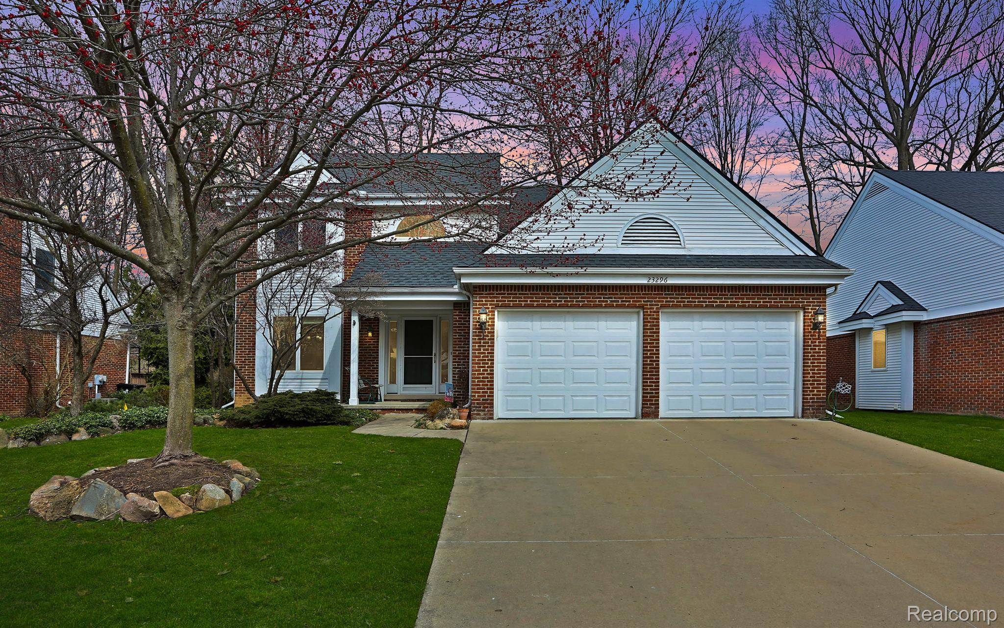 Farmington, MI 48335,23296 LONGACRE