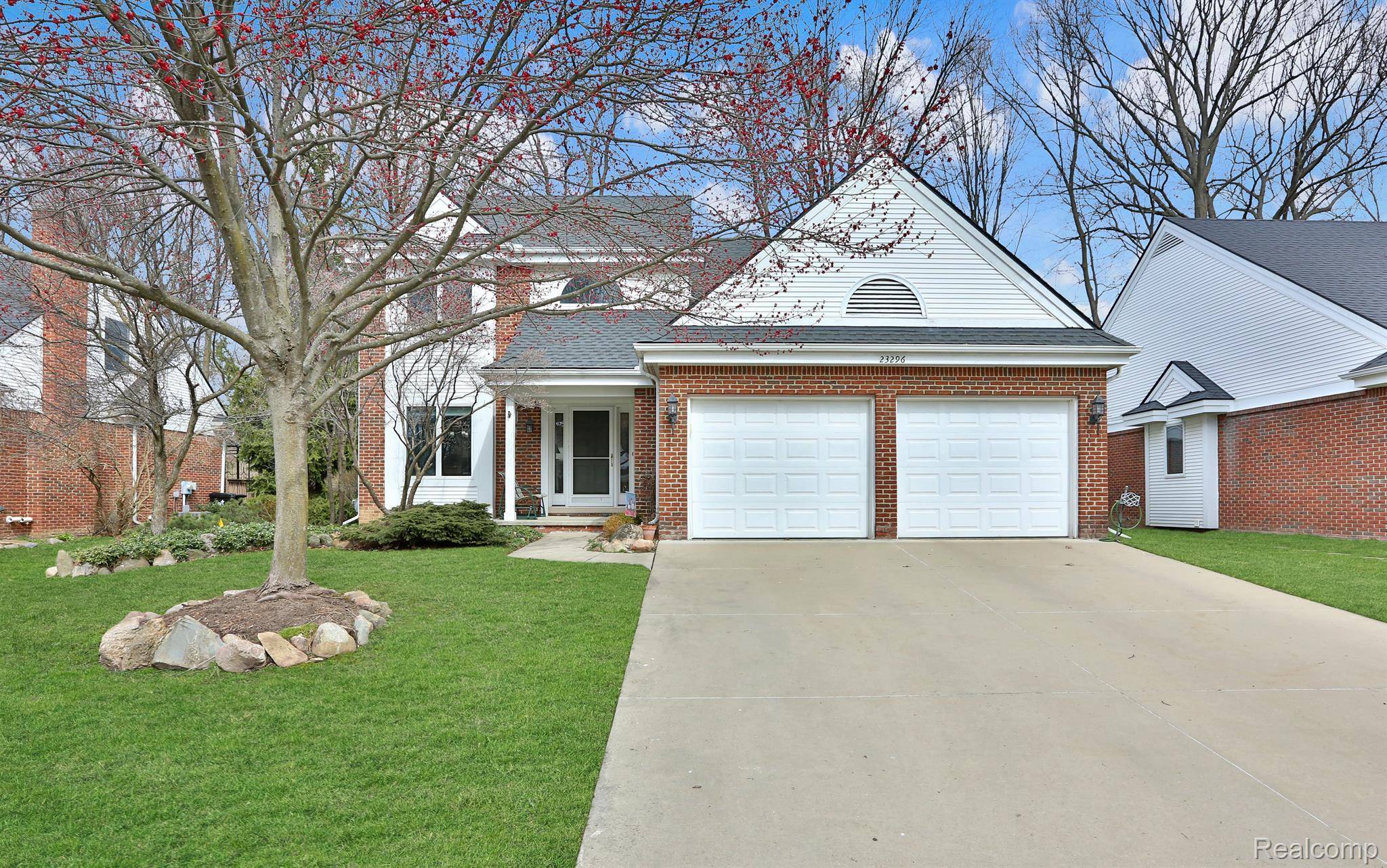 Farmington, MI 48335,23296 LONGACRE