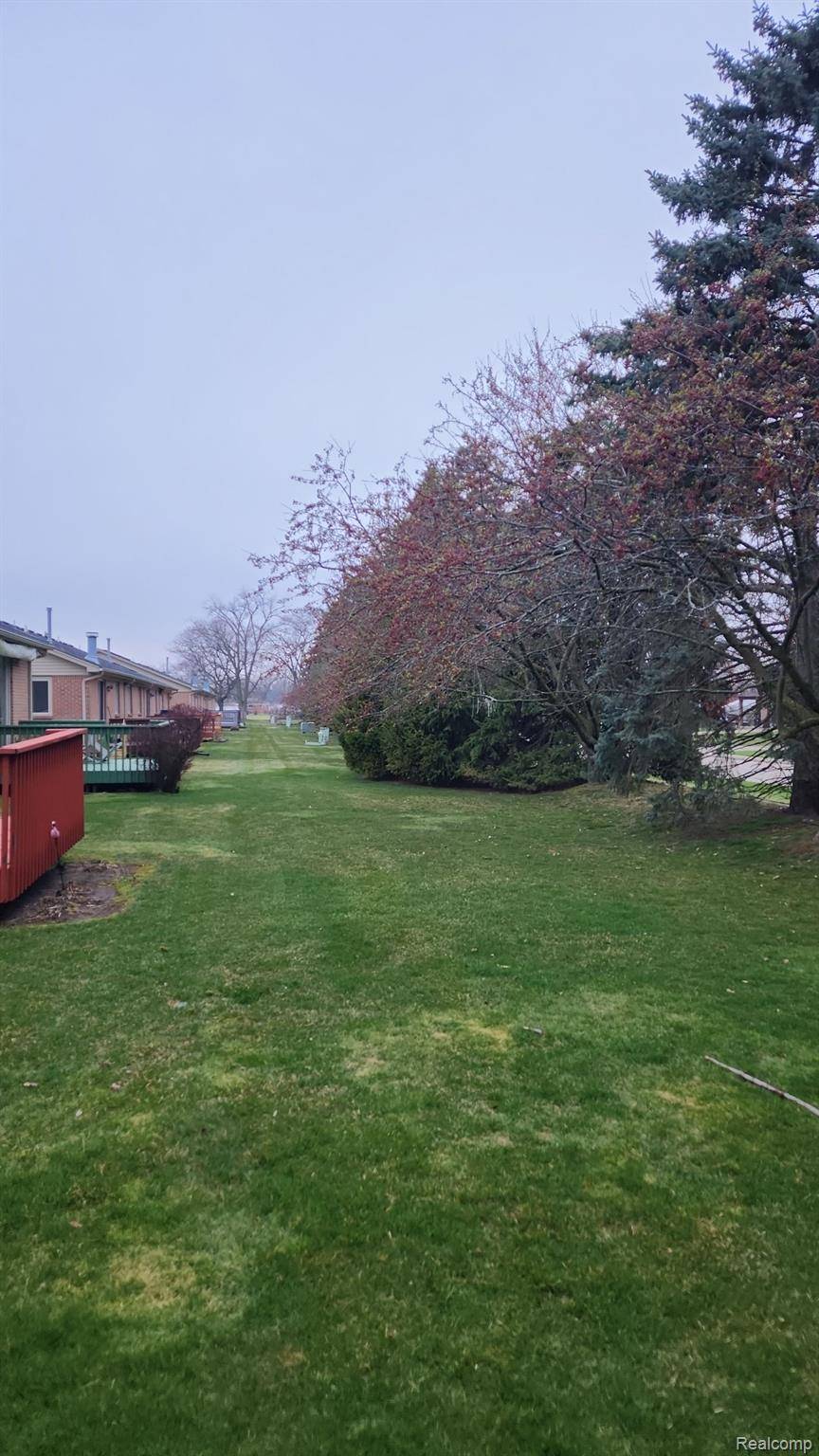 Warren, MI 48089,11425 CELTIC MANOR DR