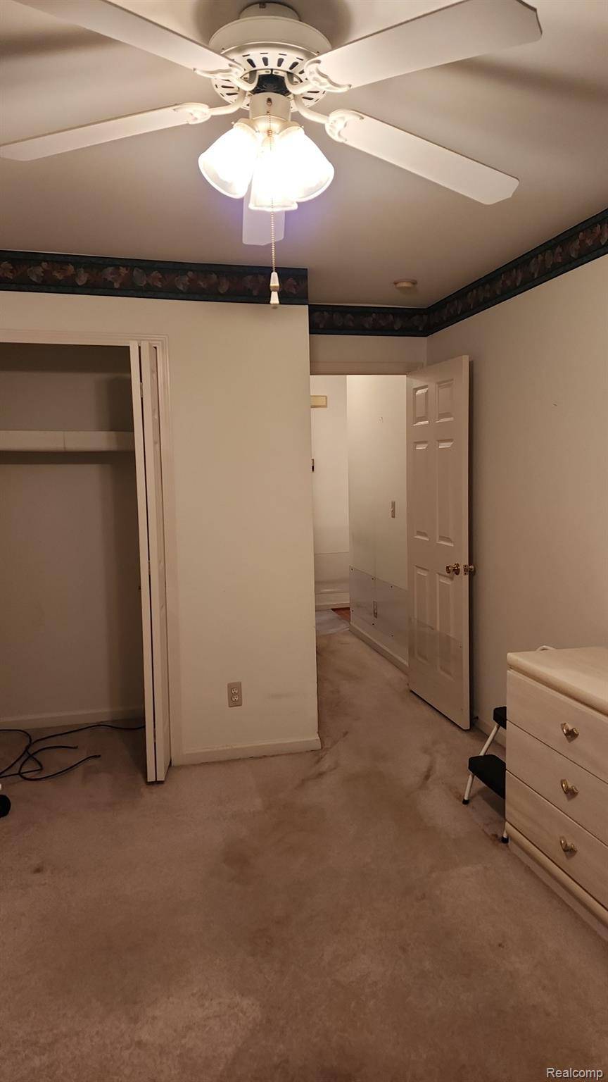 Warren, MI 48089,11425 CELTIC MANOR DR