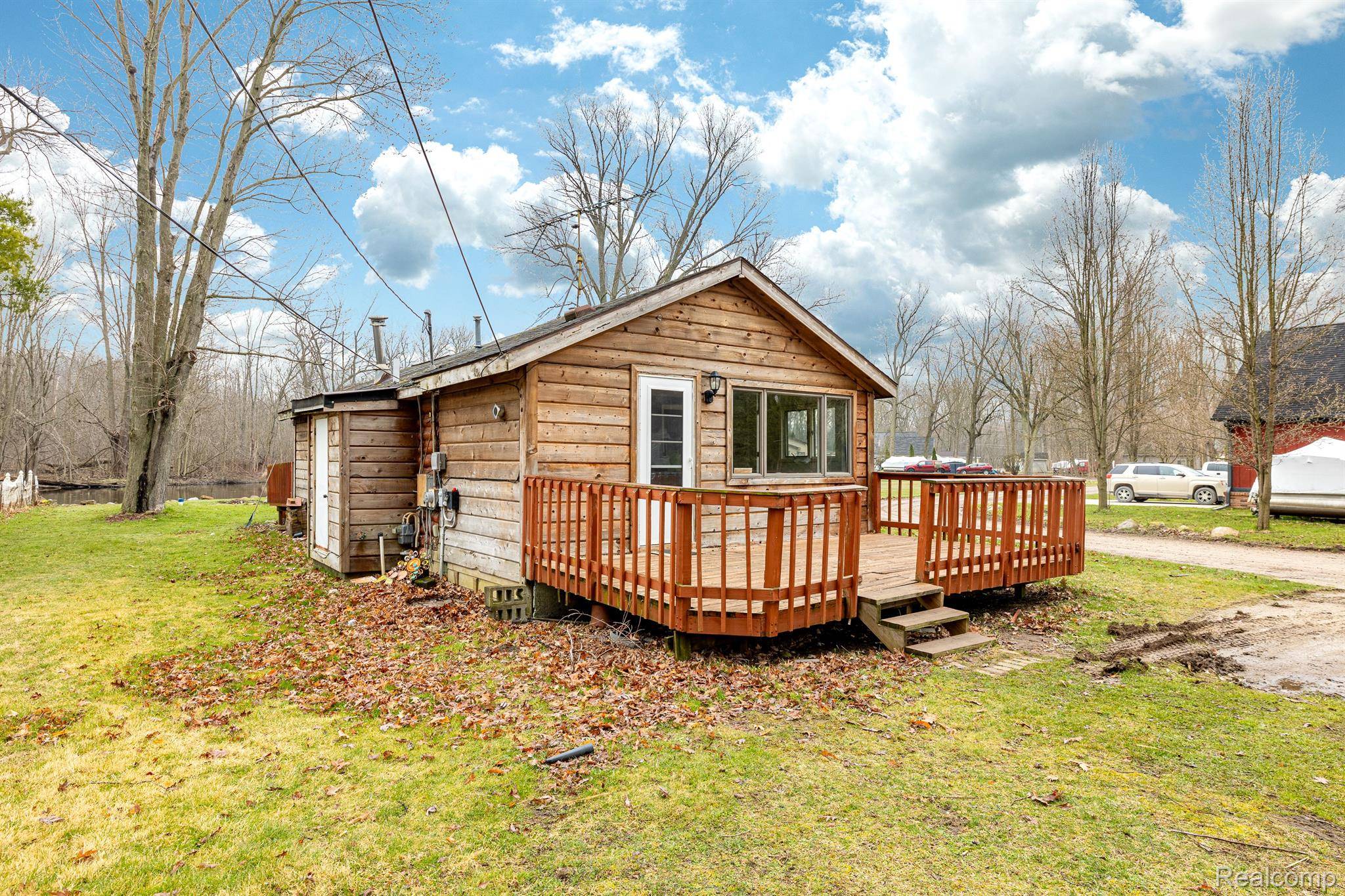 Pinckney, MI 48169,5865 WOODBINE AVE