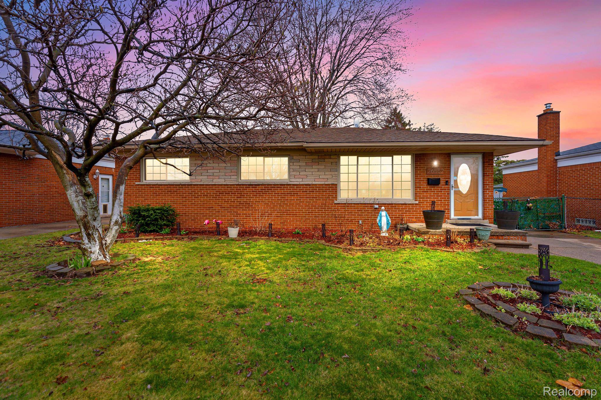 Warren, MI 48089,26552 WAGNER AVE