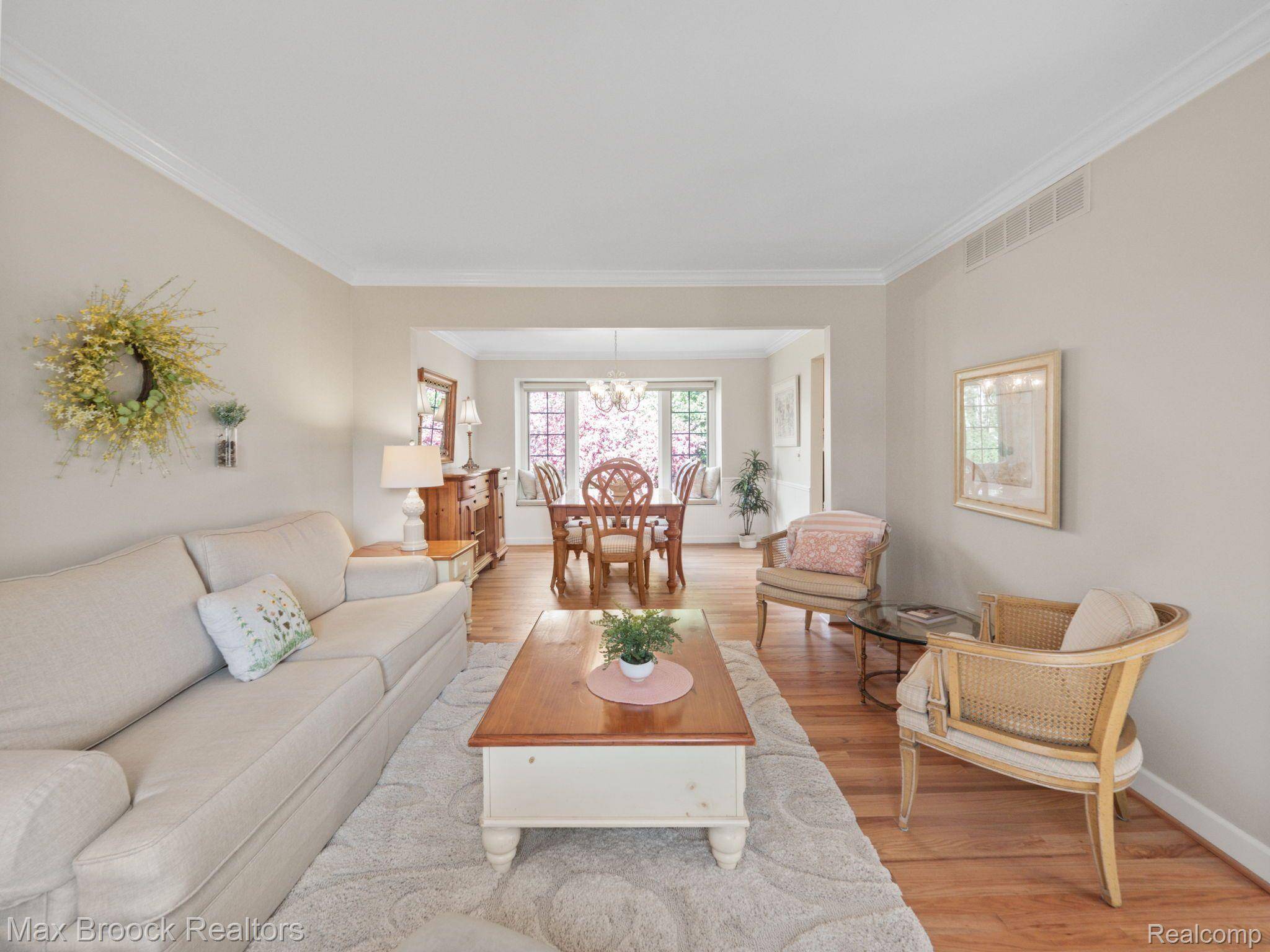 Farmington Hills, MI 48335,25561 Ranchwood DR