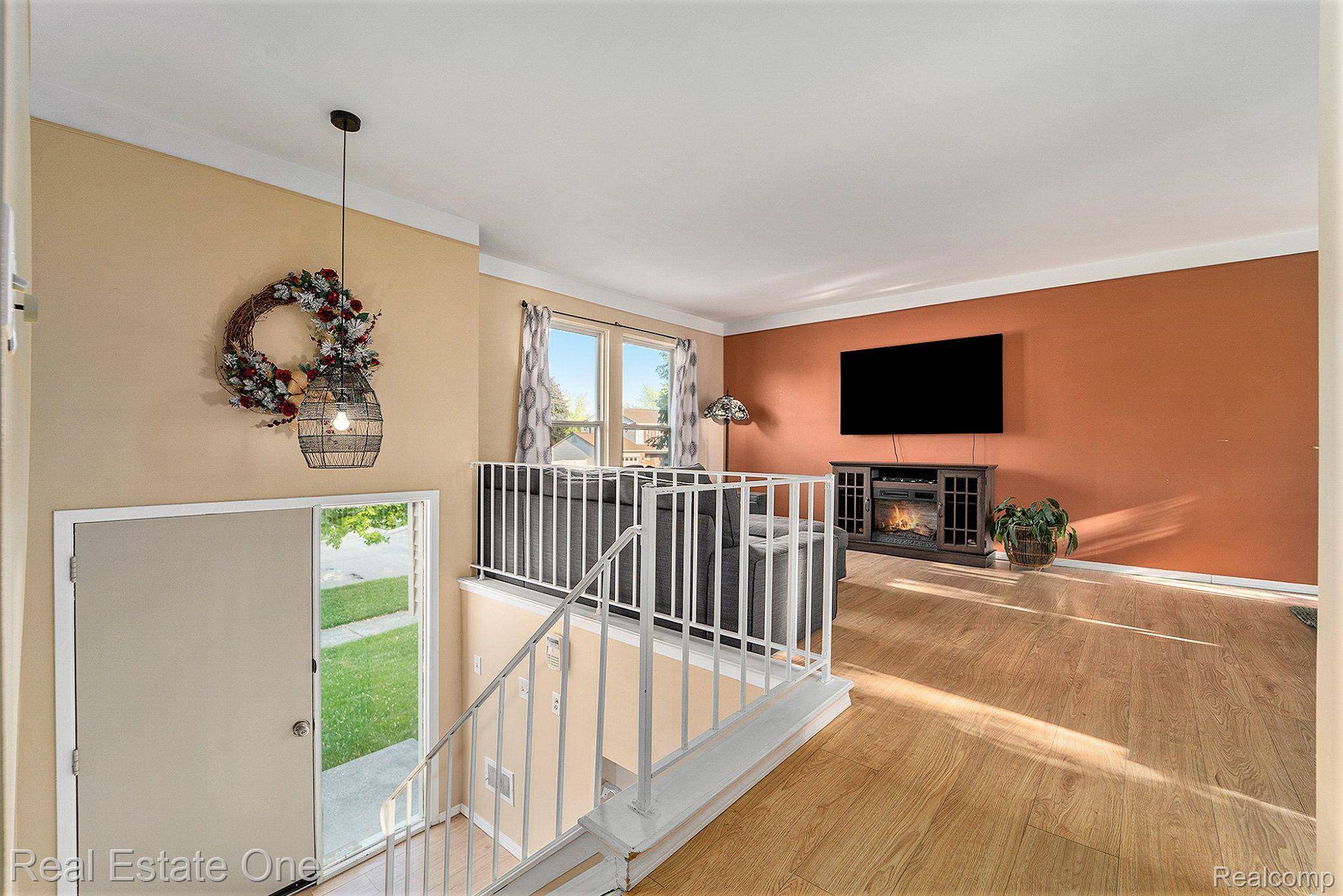 Woodhaven, MI 48183,25260 MONTEBELLO DR