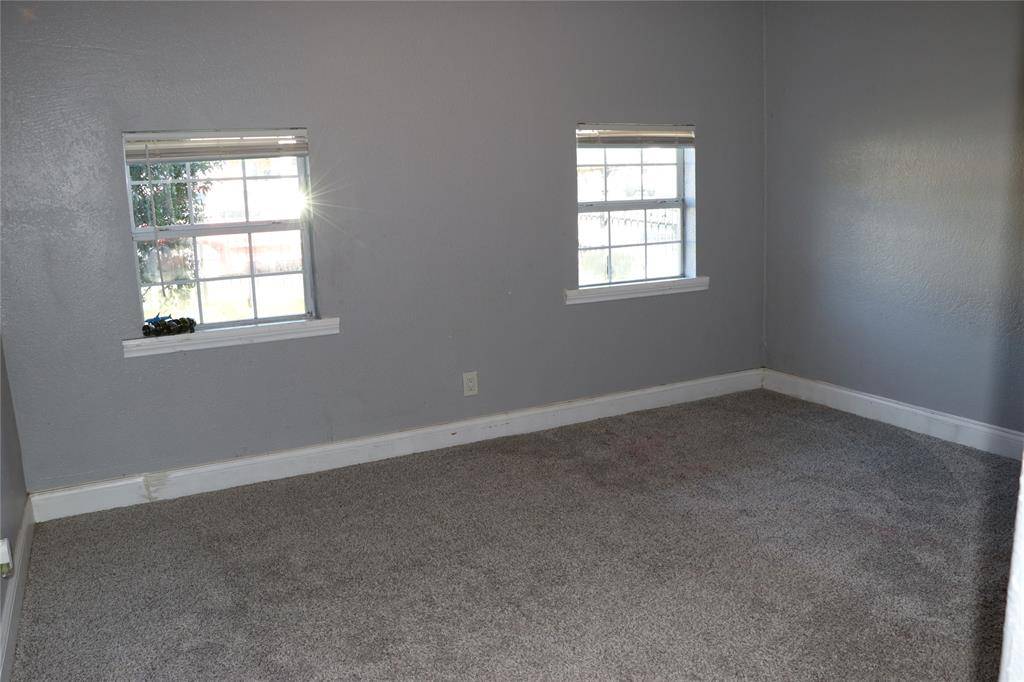 Dallas, TX 75216,2770 E Ann Arbor Avenue