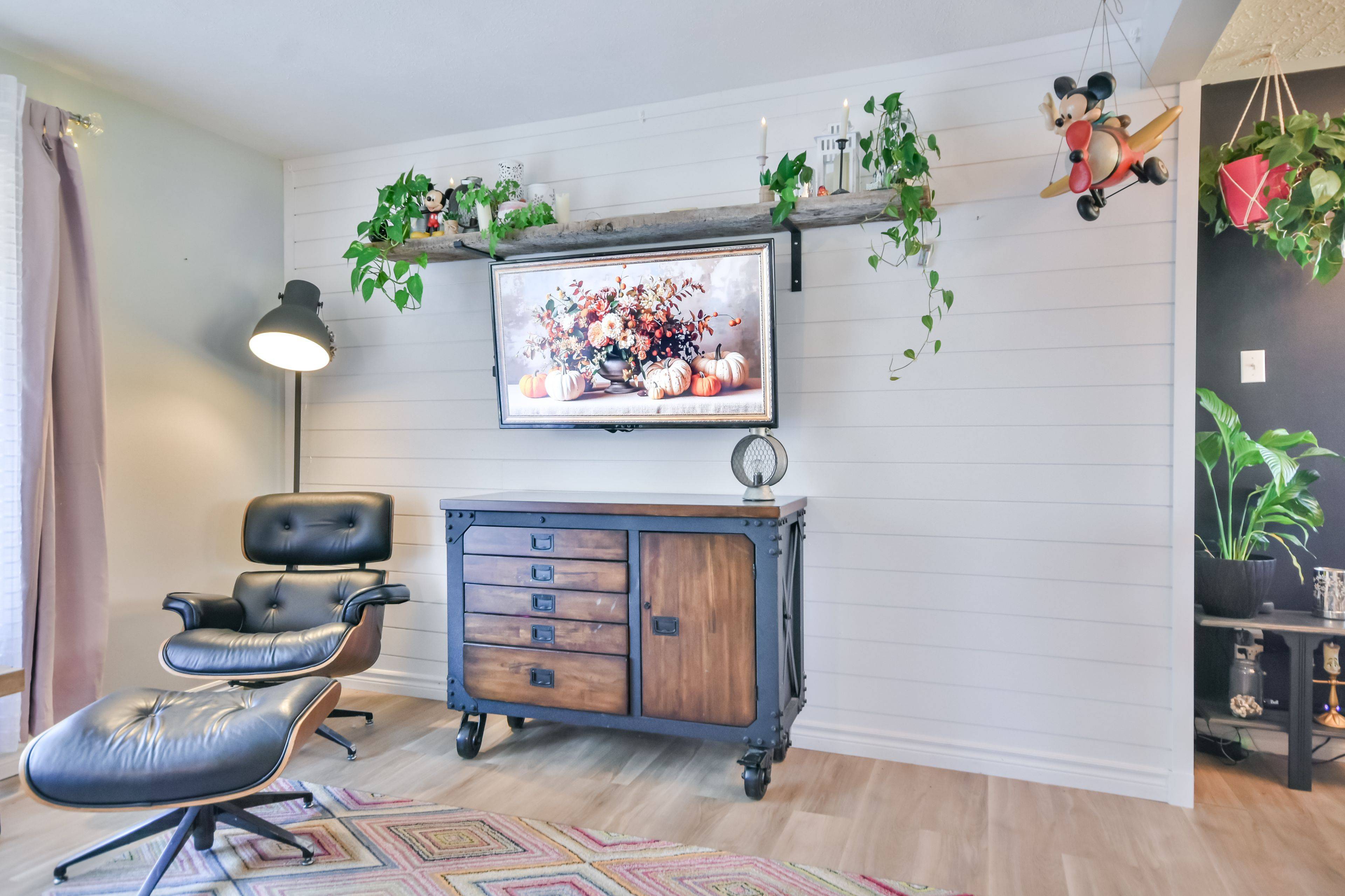 Tay, ON L0K 2C0,229 Mountain AVE