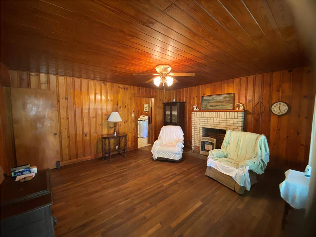 Mexia, TX 76667,516 S Mckinney Street