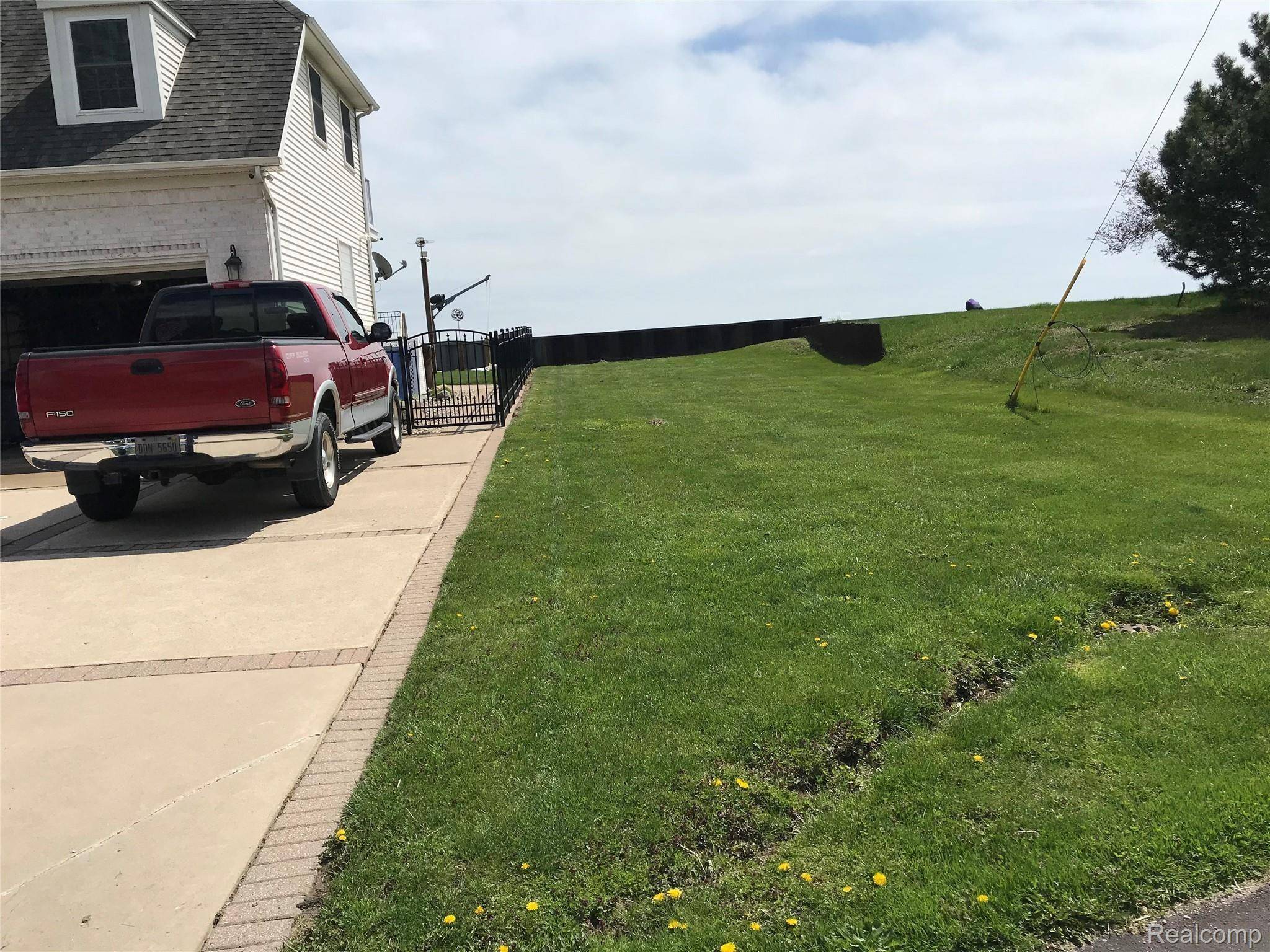 Monroe, MI 48162,00 EDGEWATER