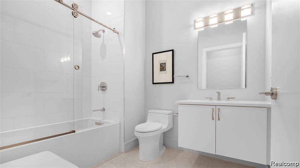 Birmingham, MI 48009,856 N. Old Woodward Unit 405 AVE