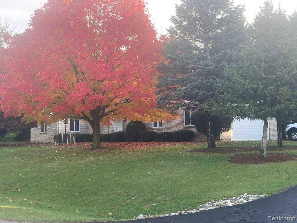 Brighton, MI 48114,4163 Nancy DR