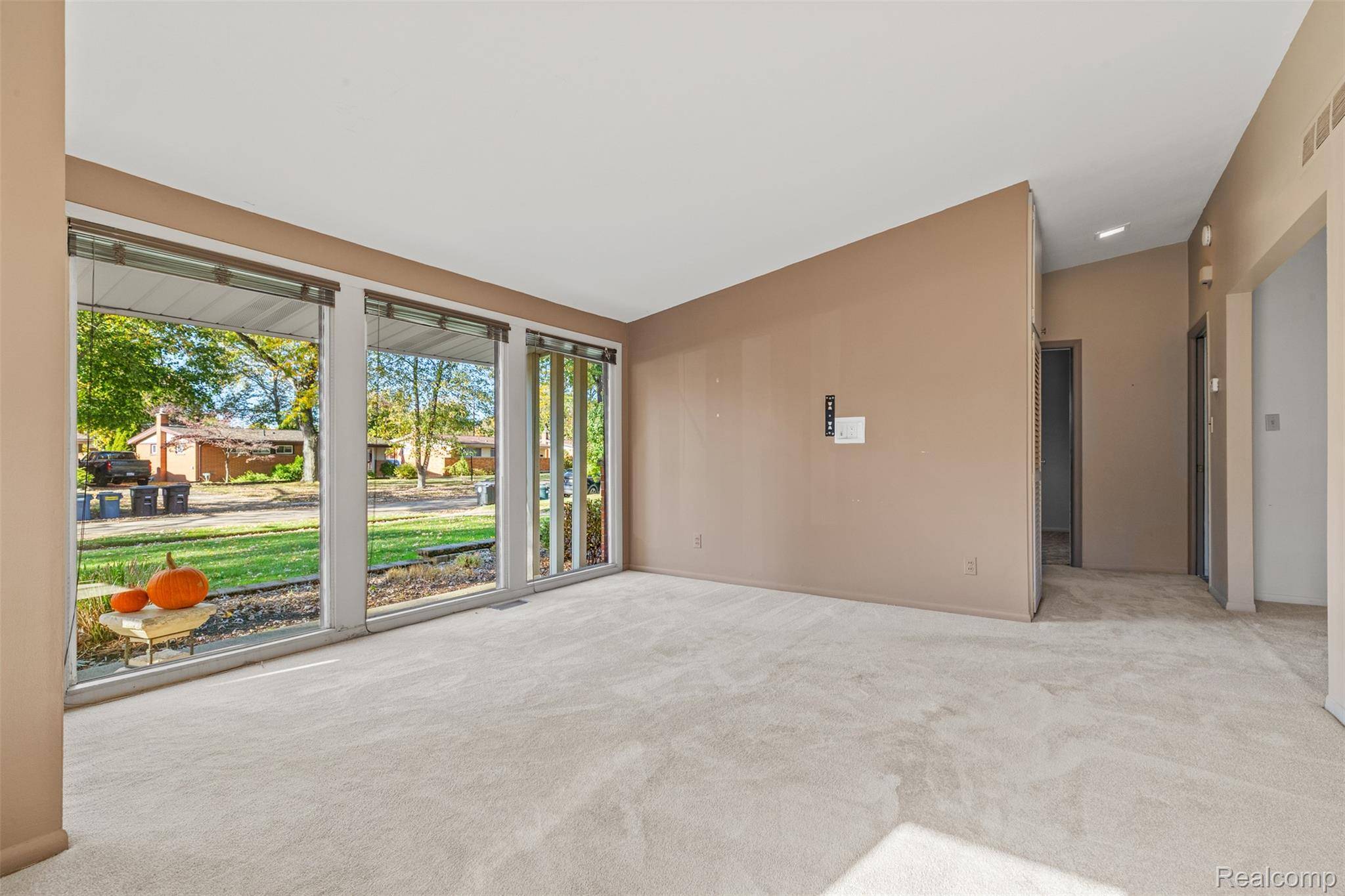 Livonia, MI 48150,9212 Idaho ST