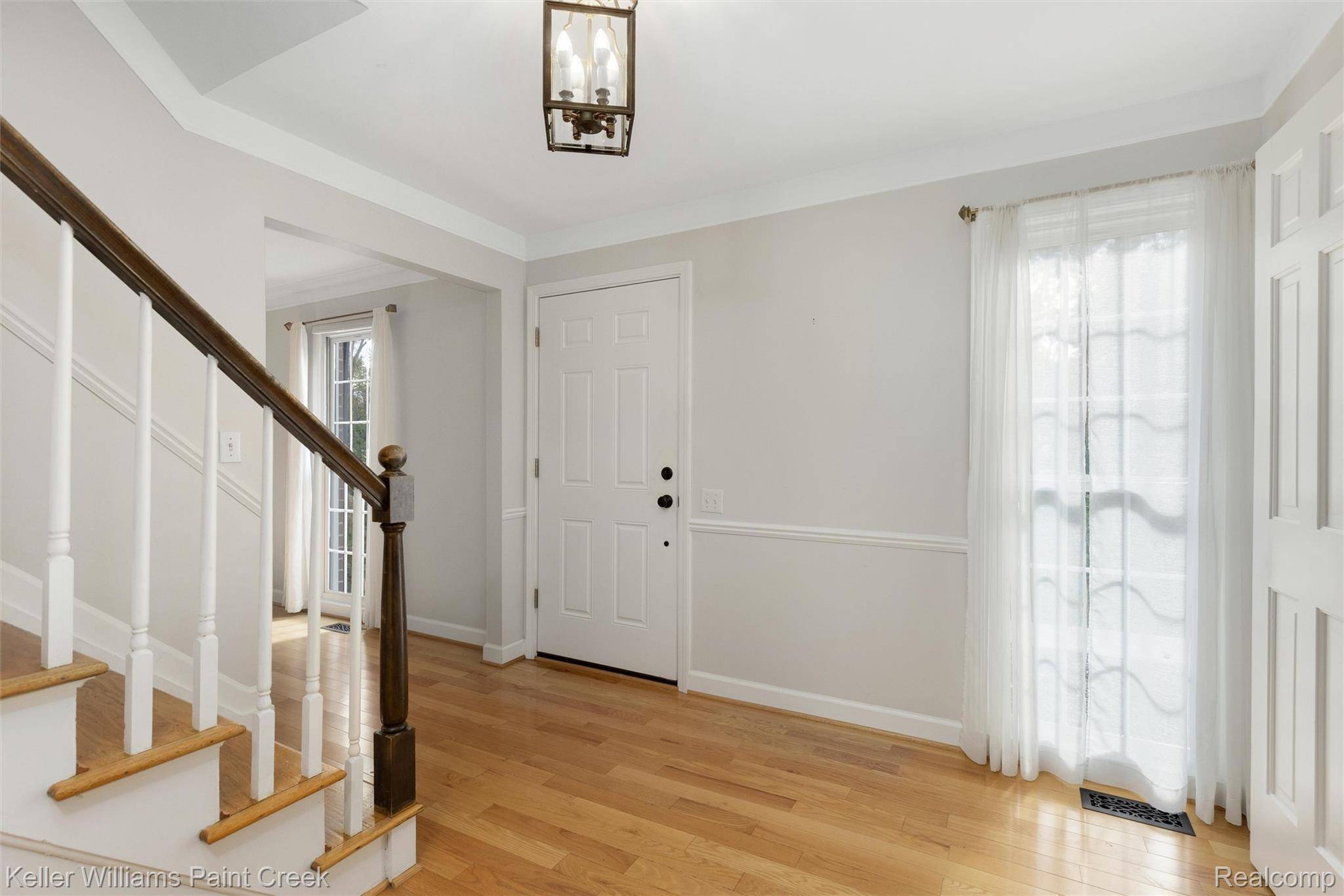 Rochester Hills, MI 48309,1390 Chestnut LN