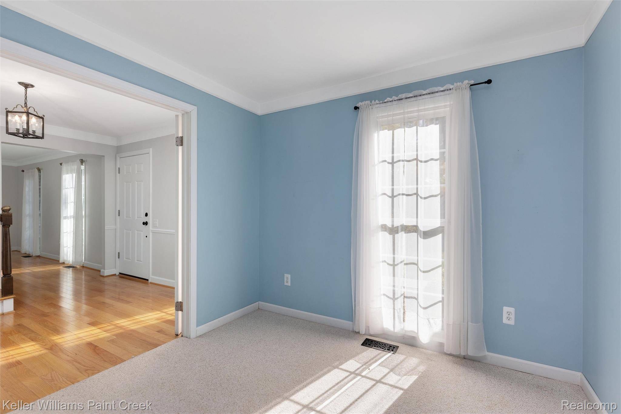 Rochester Hills, MI 48309,1390 Chestnut LN