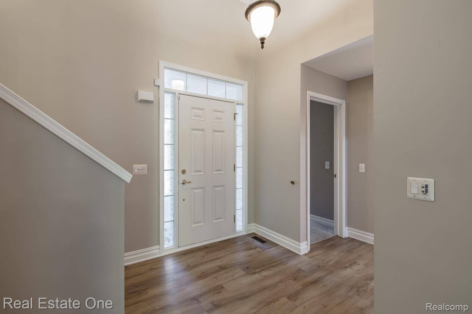 Livonia, MI 48154,15659 Hunter Grove