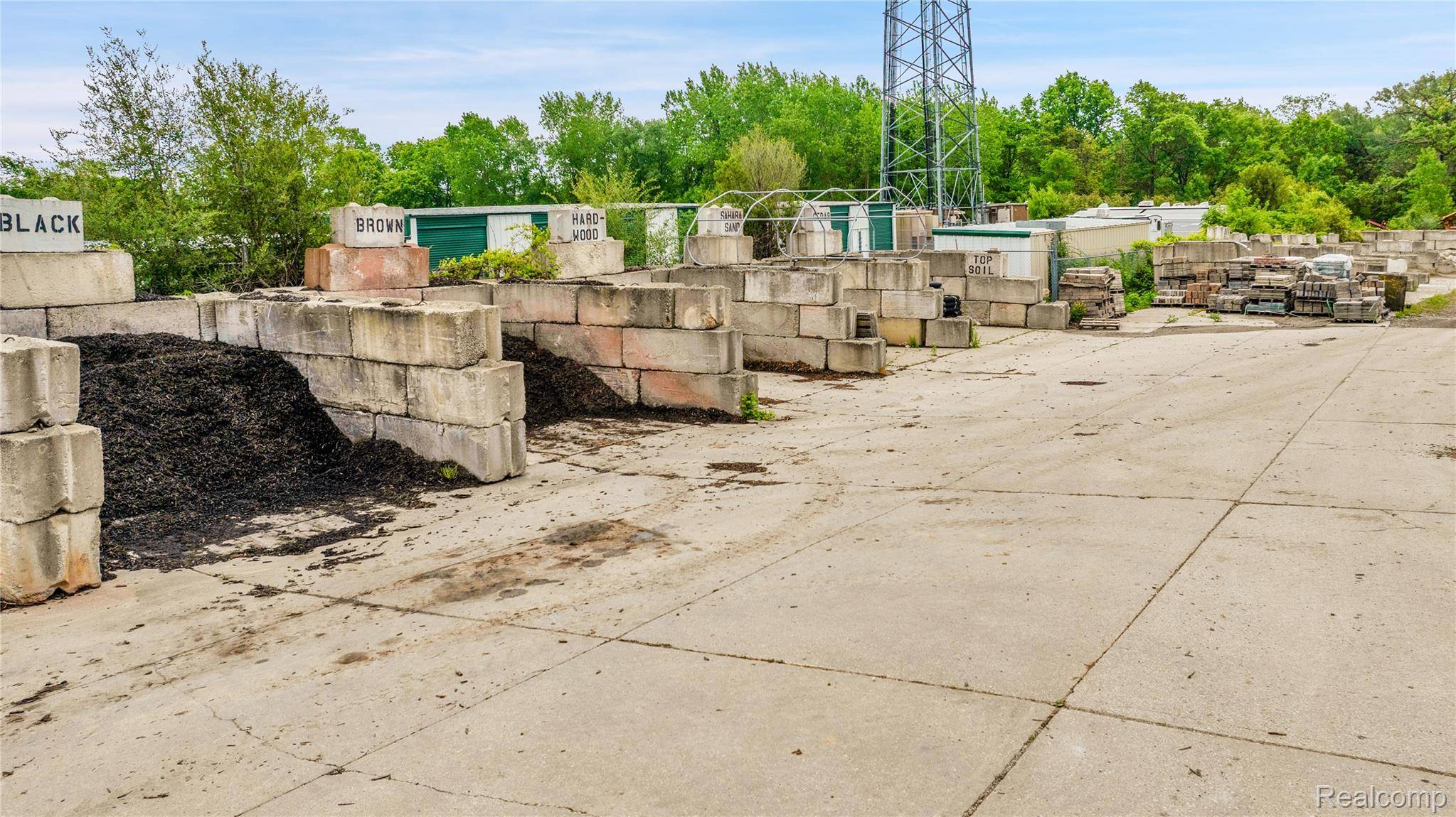 Holly, MI 48442,3080 Grange Hall RD