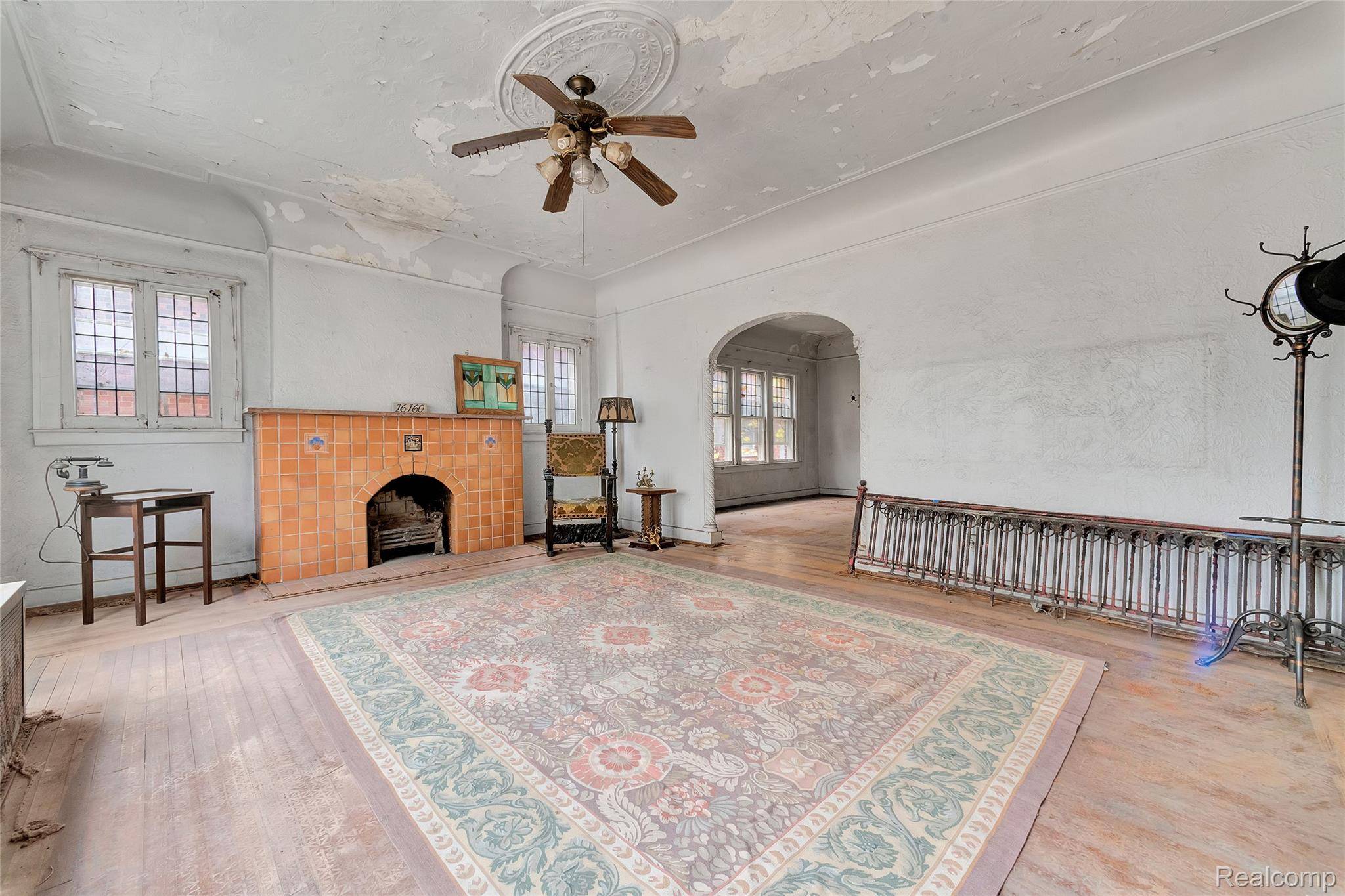 Detroit, MI 48221,16160 La Salle AVE