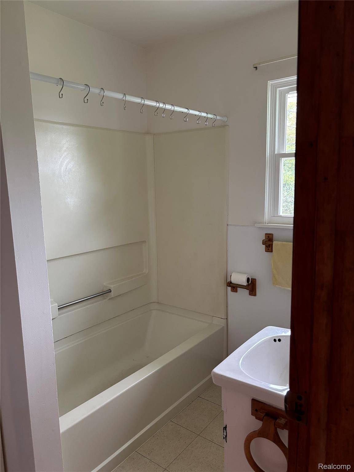 Pontiac, MI 48340,108 W Brooklyn AVE