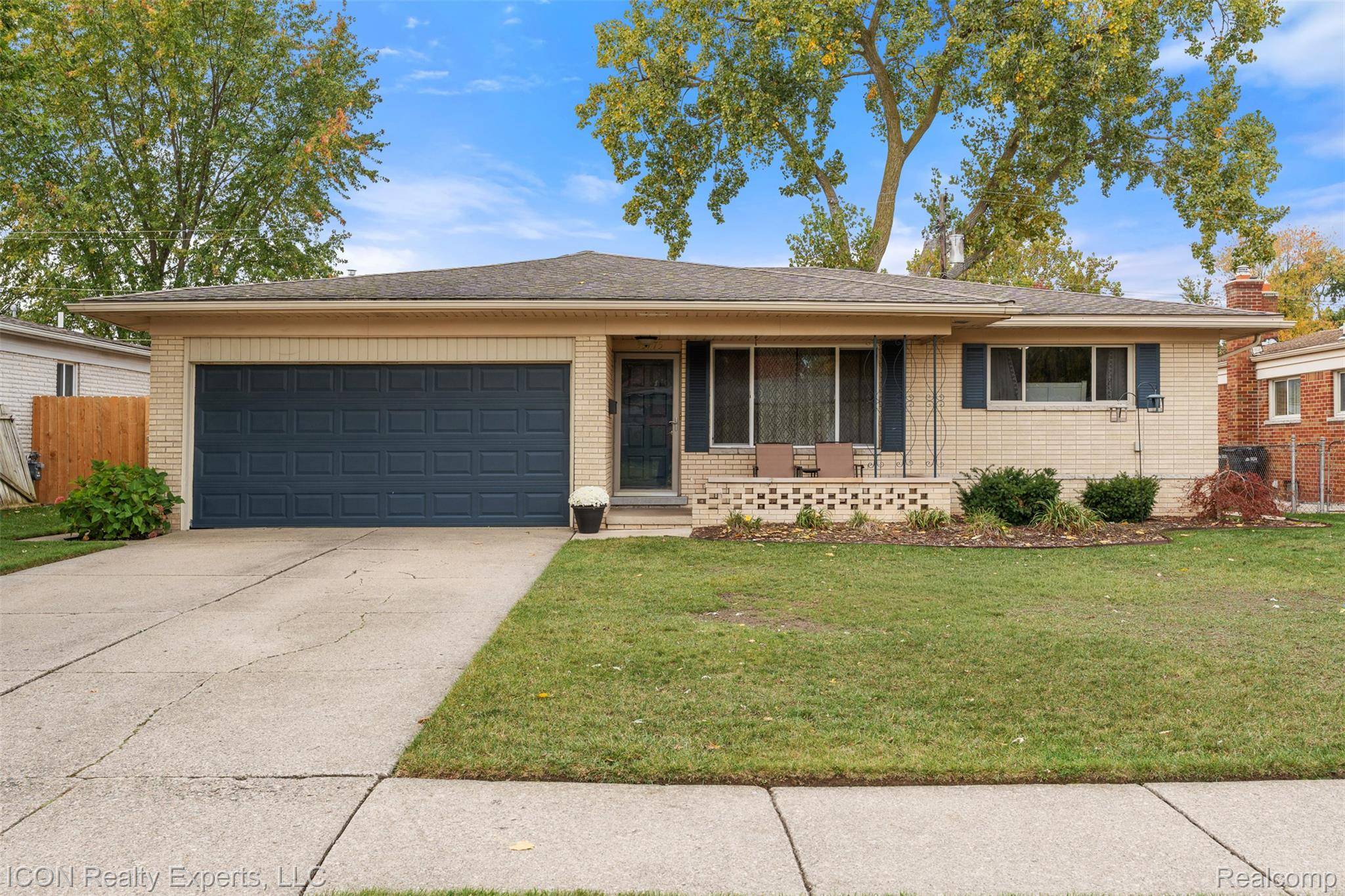 Sterling Heights, MI 48312,33775 Shelley Lynne DR