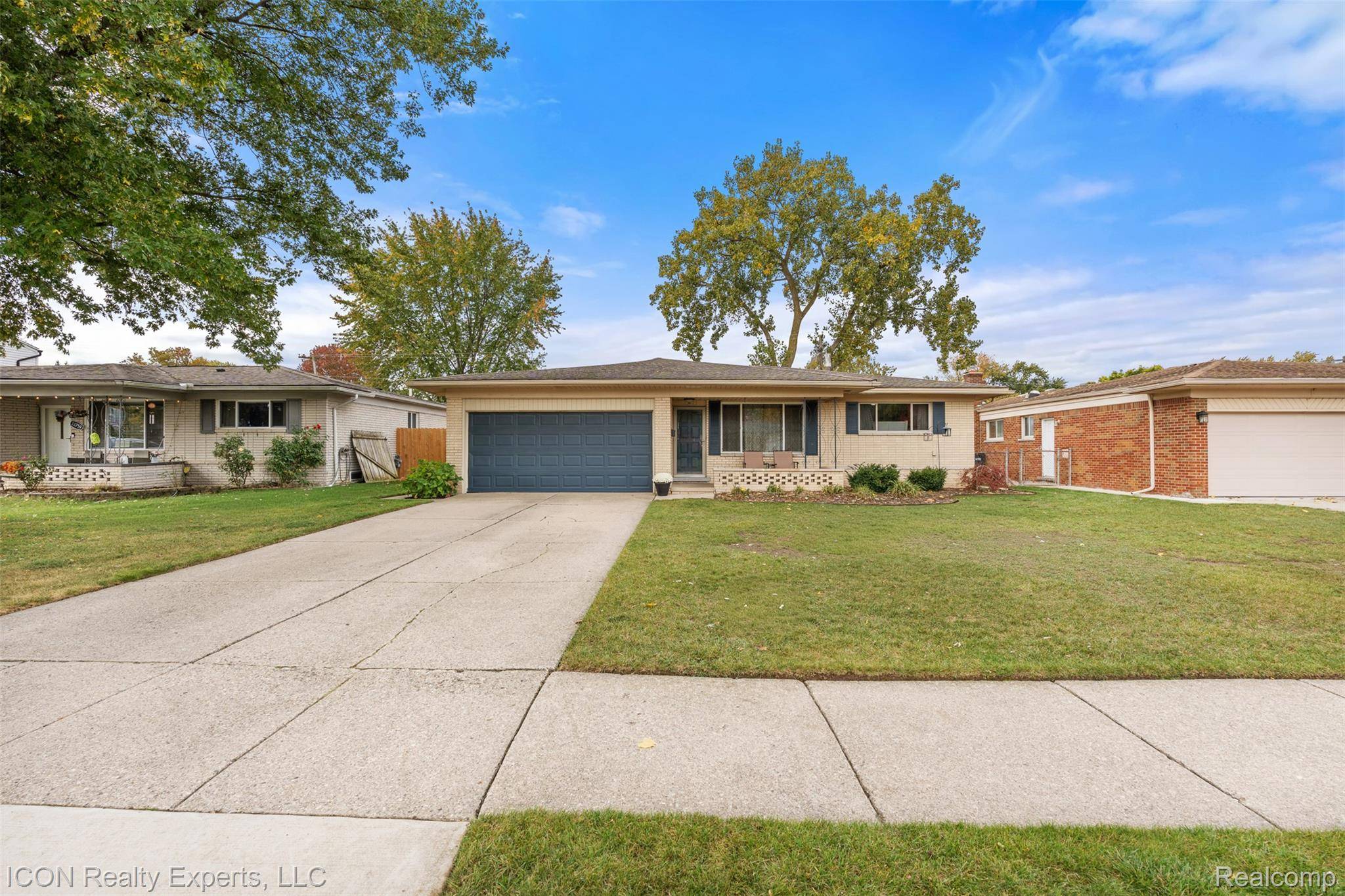 Sterling Heights, MI 48312,33775 Shelley Lynne DR