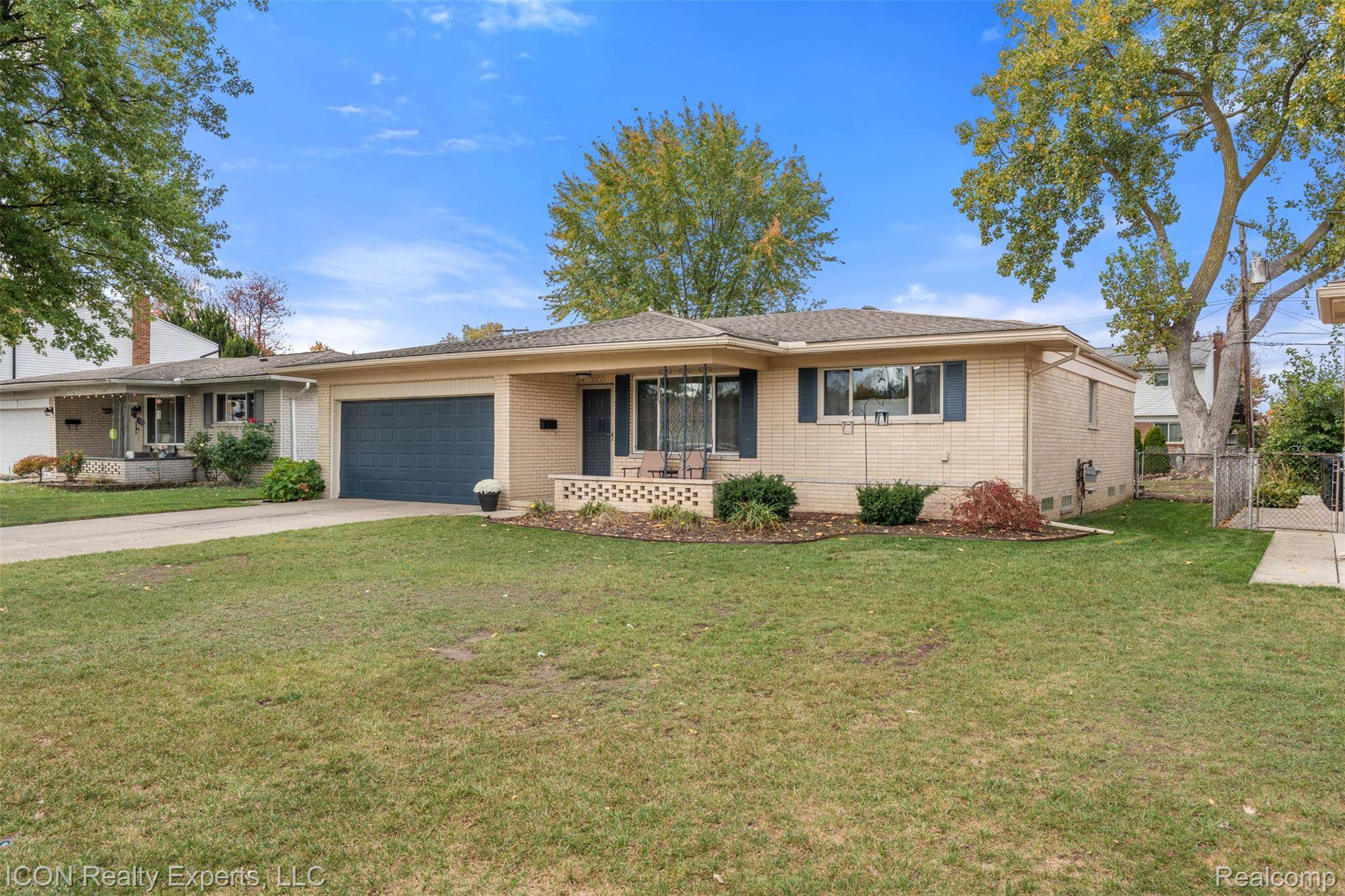 Sterling Heights, MI 48312,33775 Shelley Lynne DR