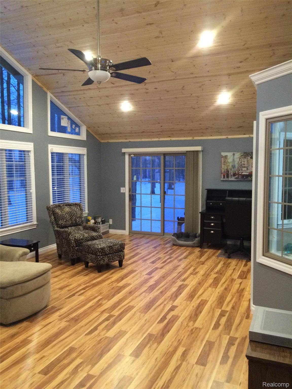 Flushing, MI 48433,2295 Flagstone DR