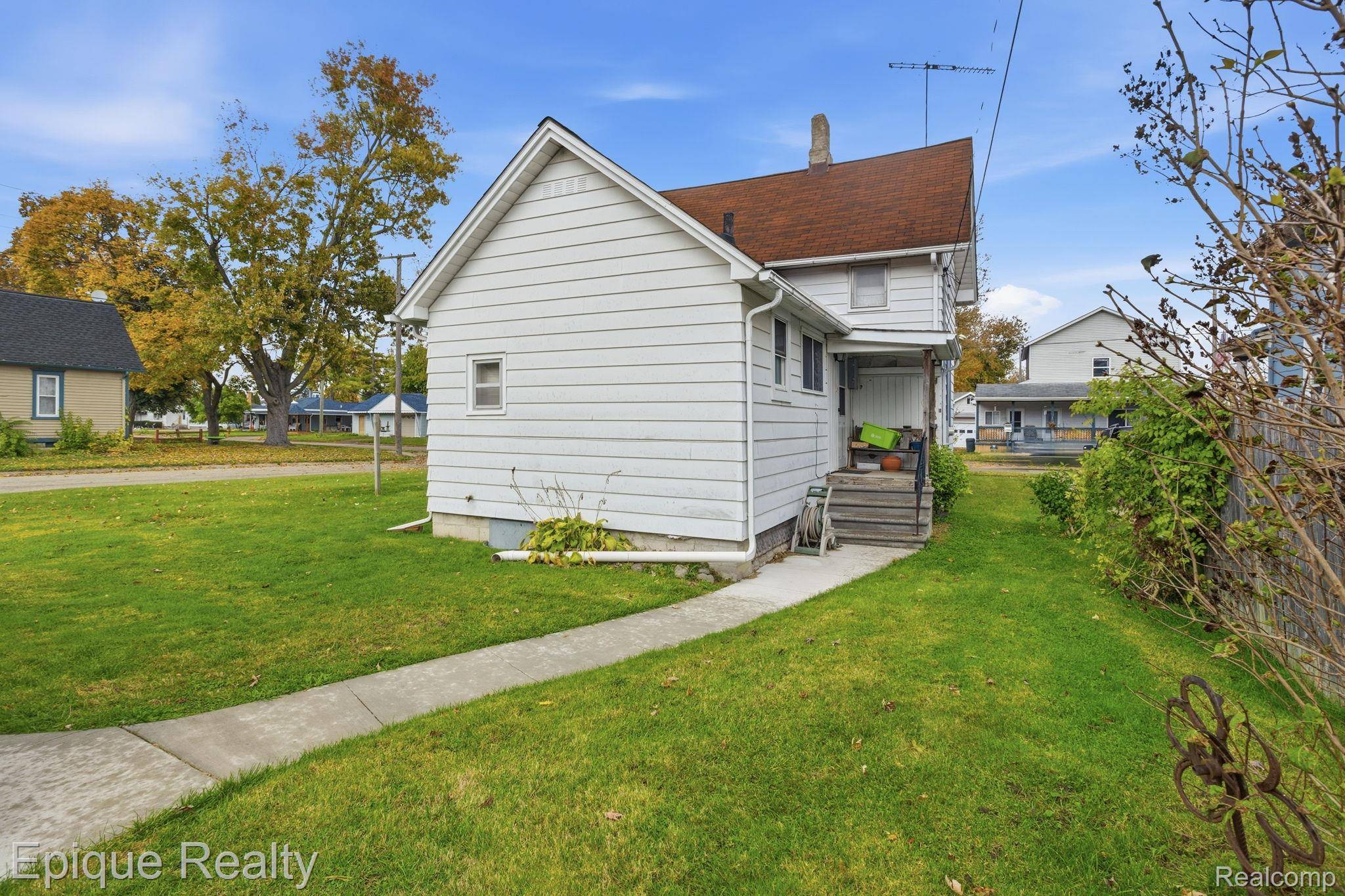 Marine City, MI 48039,251 N 2nd ST