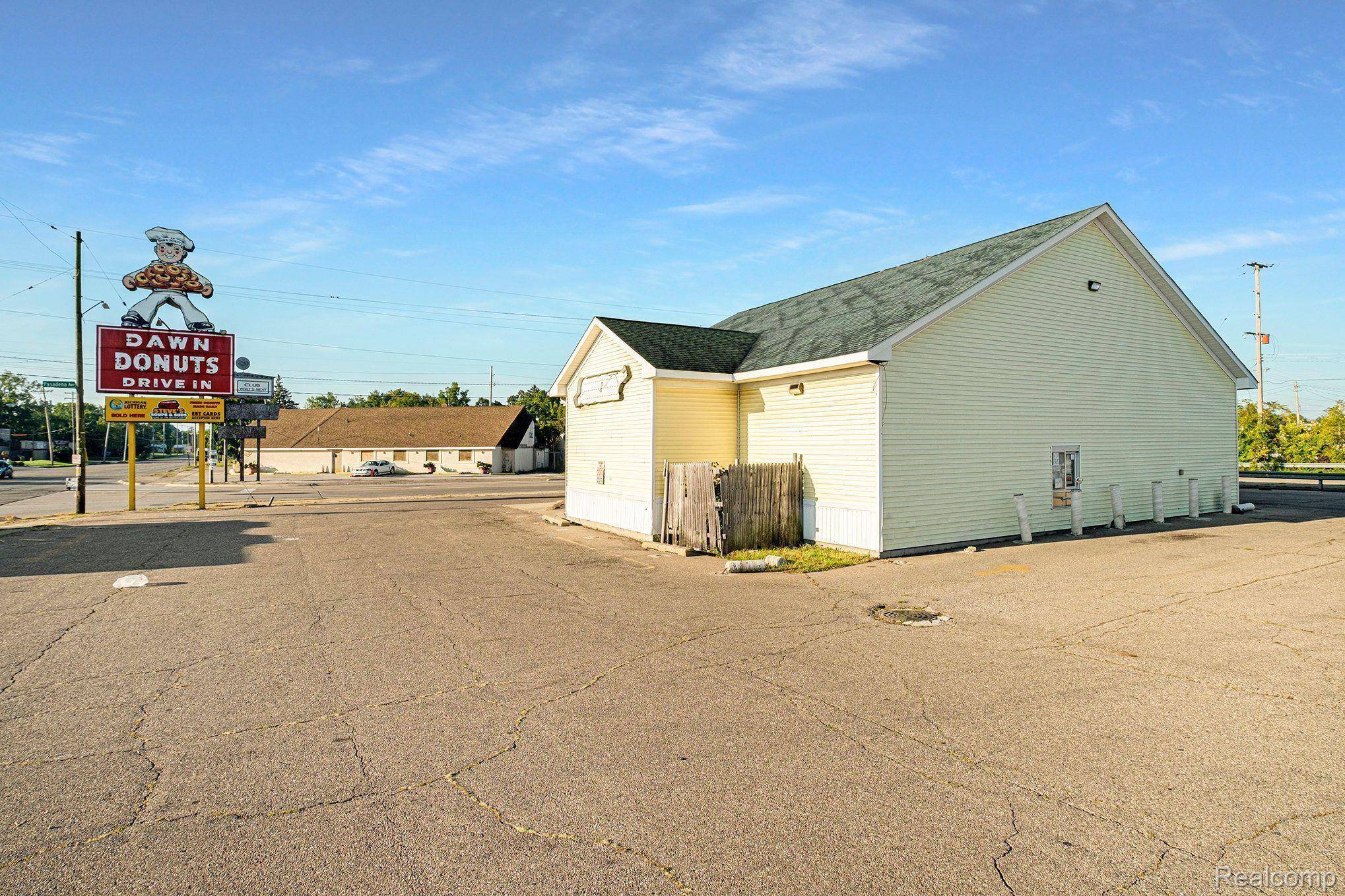 Flint, MI 48504,3405 CLIO RD