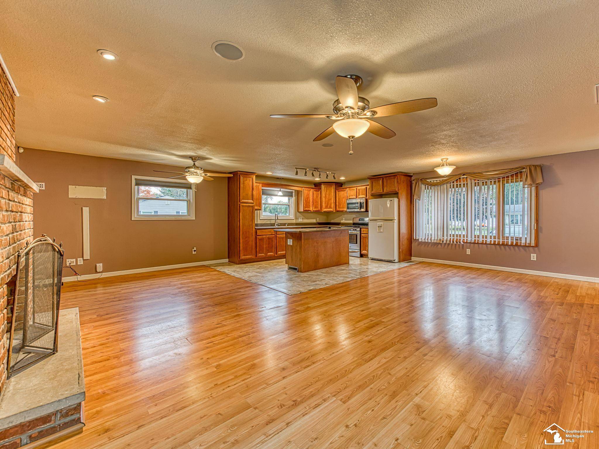 Temperance, MI 48182,8611 Buerk RD