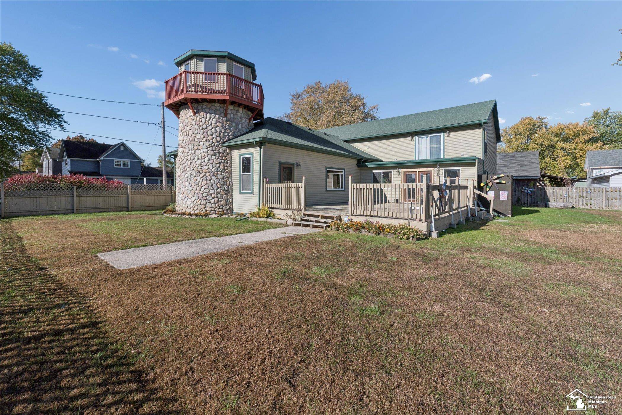 Luna Pier, MI 48157,11239 Harold DR