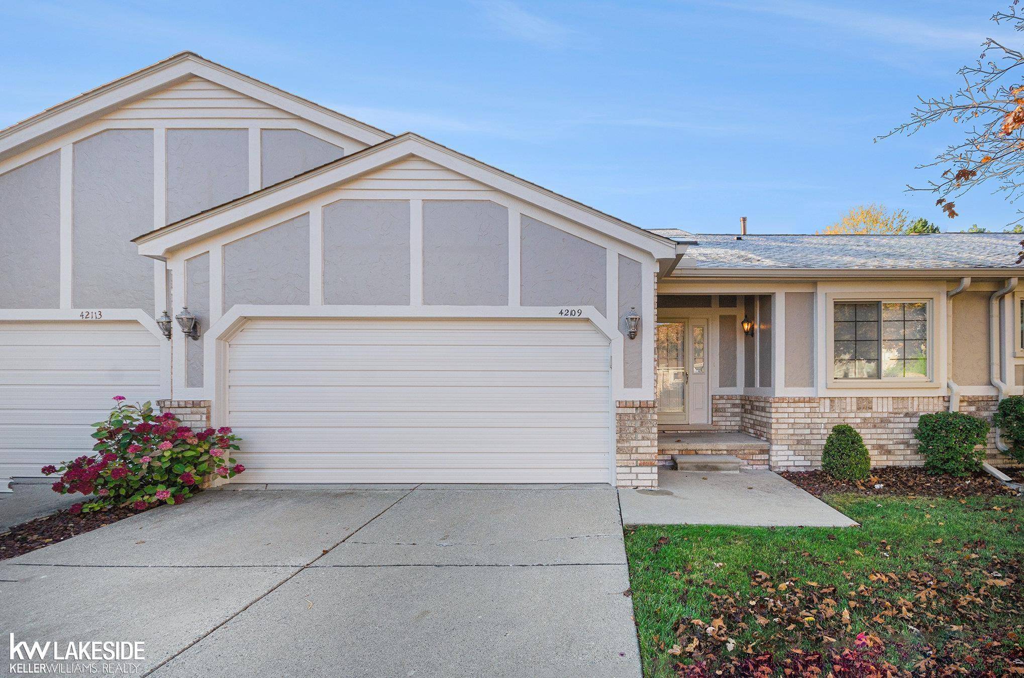 Clinton Township, MI 48038,42109 Hidden Brook DR