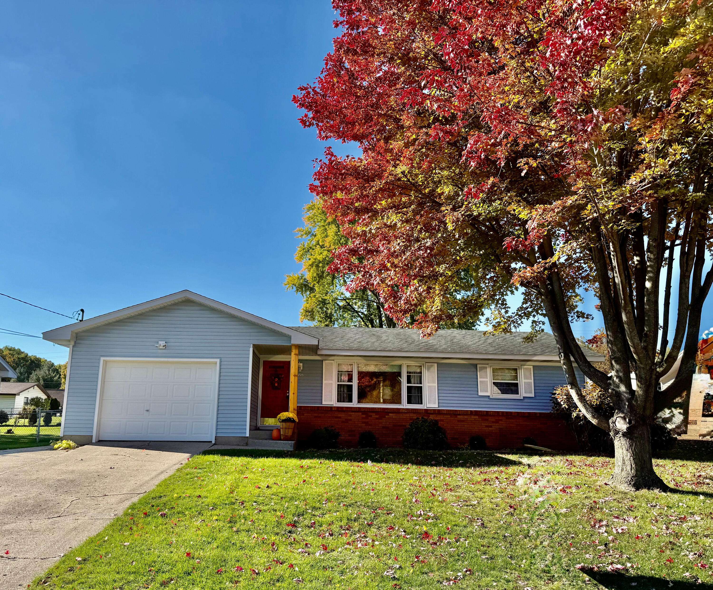 Walker, MI 49544,2723 Emerson AVE NW