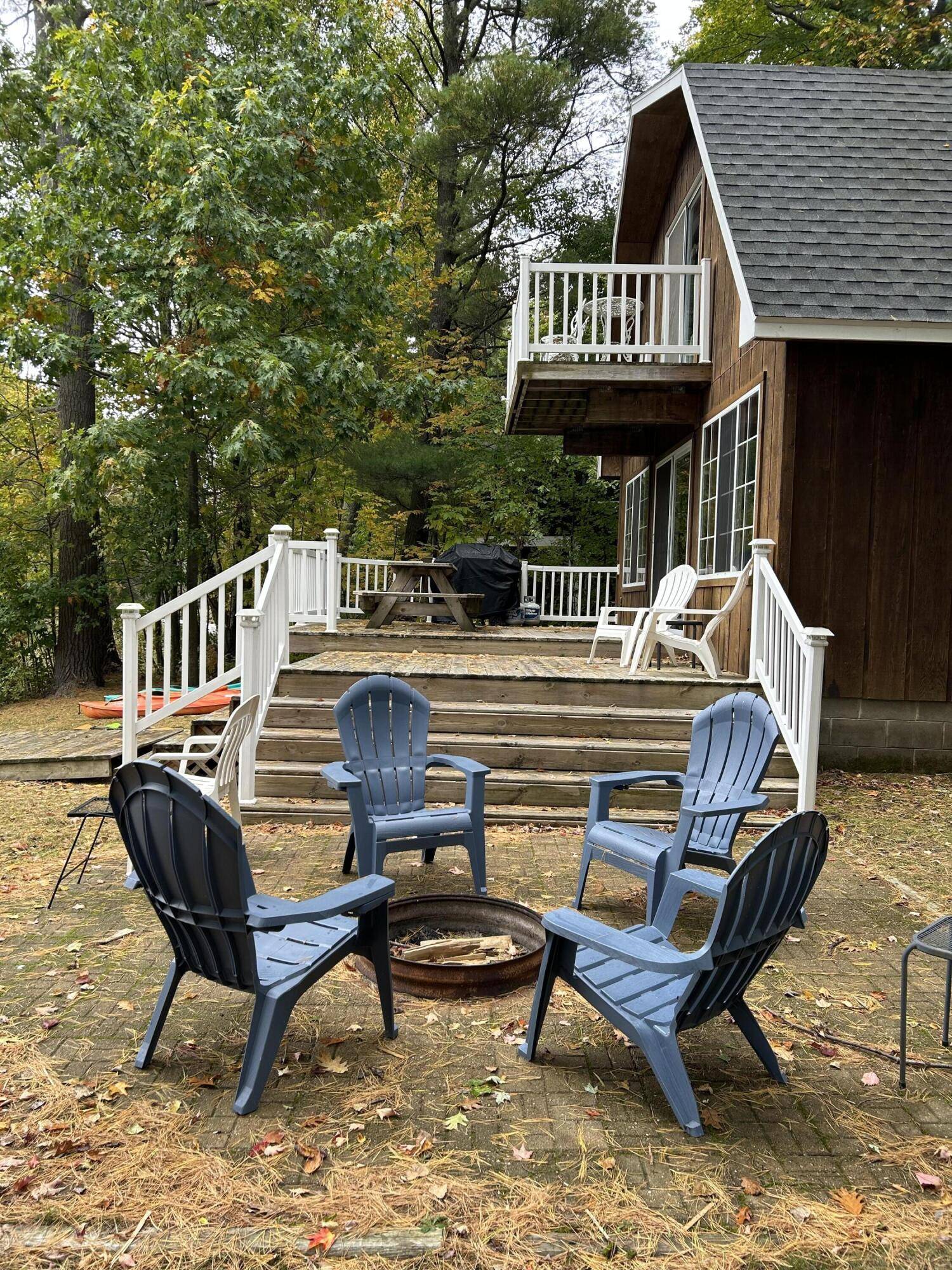 Mears, MI 49436,539 N Lighthouse DR