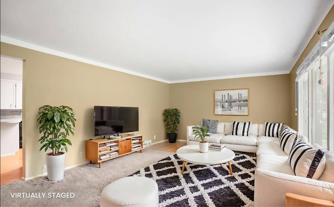 Zeeland, MI 49464,579 W Huizenga AVE