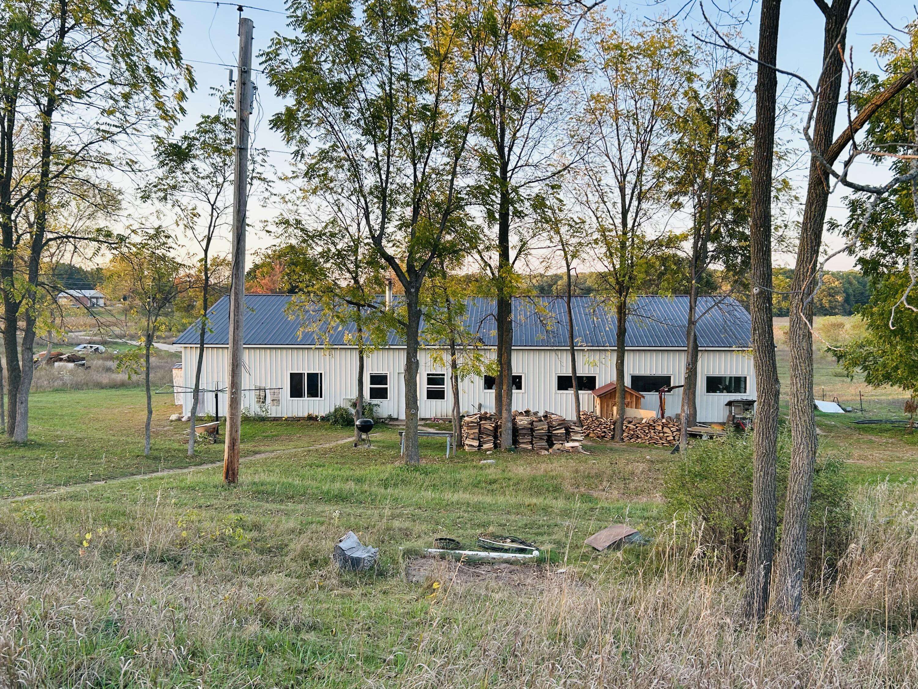 Remus, MI 49340,7982 W Remus RD