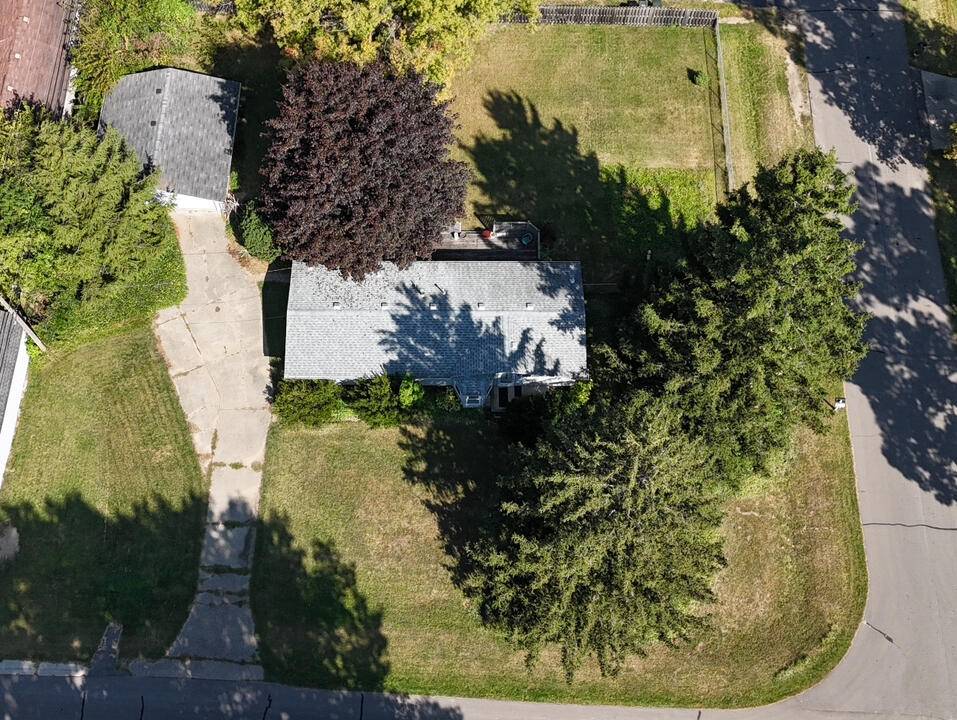 Rochester Hills, MI 48307,1735 Milton AVE