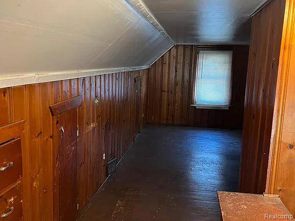 Detroit, MI 48205,18096 Hamburg ST