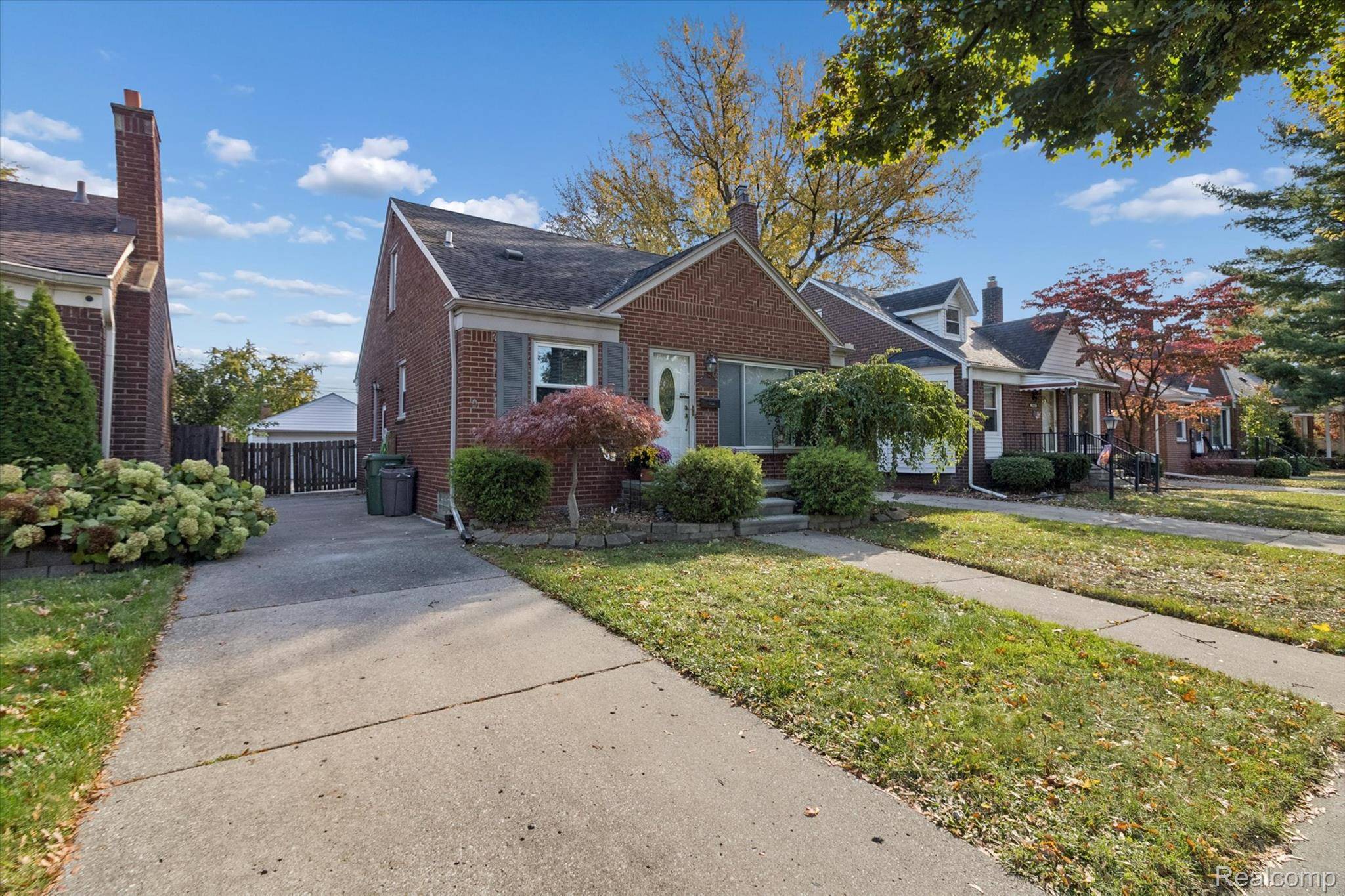 Allen Park, MI 48101,7853 Robinson AVE