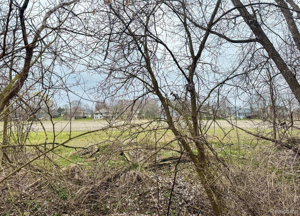 Flushing, MI 48433,3372 Woodridge Dr