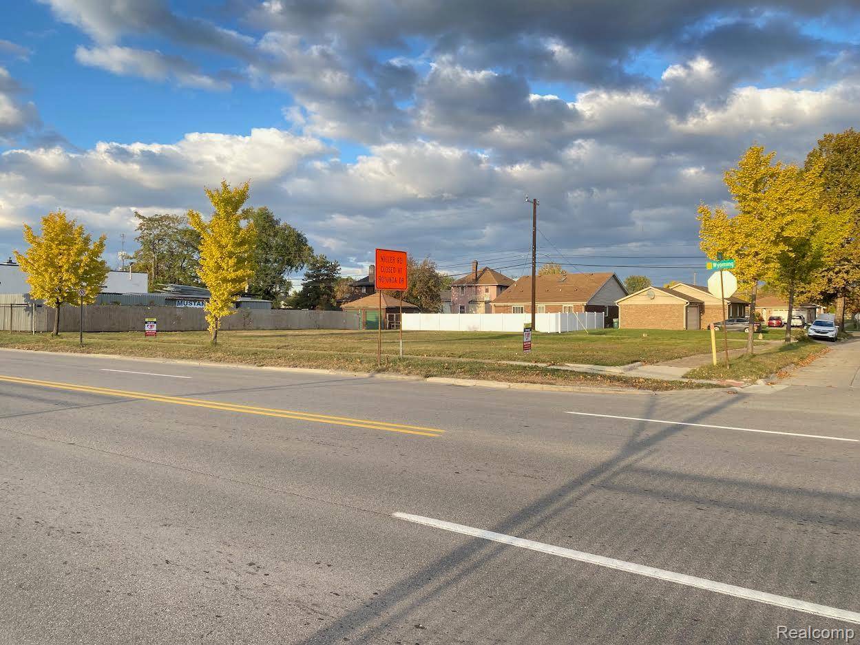 Dearborn, MI 48120,3200 Wyoming ST