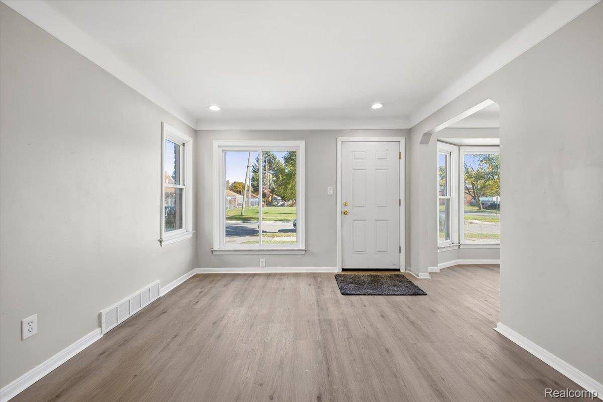 Detroit, MI 48234,18009 Beland ST