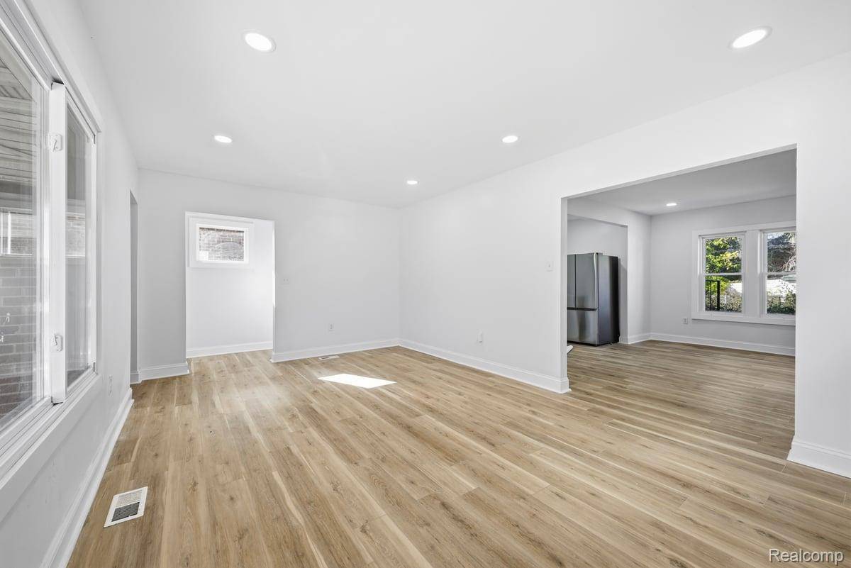 Detroit, MI 48221,16185 Ilene ST