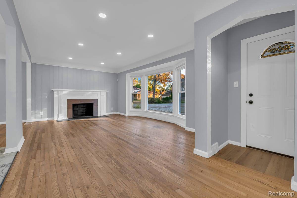 Detroit, MI 48223,15501 Stout ST