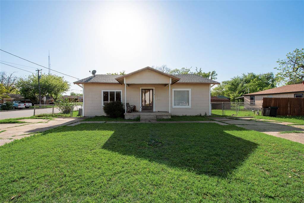 Benbrook, TX 76126,132 San Saba Avenue